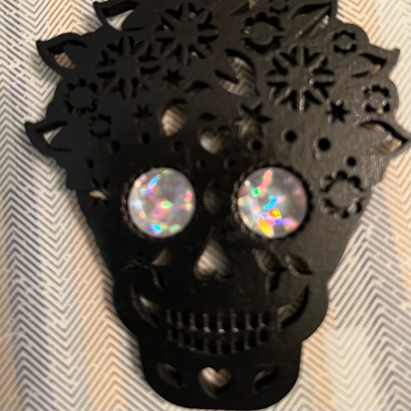 Black Sugar Skull Earrings - Picture 2 of 4